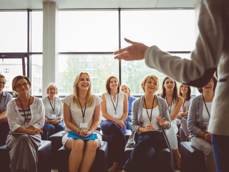 Formation professionnelle sur l'autisme, le TDAH et les troubles DYS animée par Laurélia Steinmetz pour les équipes éducatives (écoles, crèches, MJC) secteur Metz-Thionville- Luxembourg